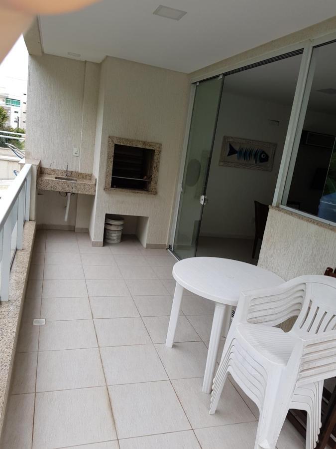 Апартаменты Apartamento 200M Da Praia Бомбиньяс Экстерьер фото
